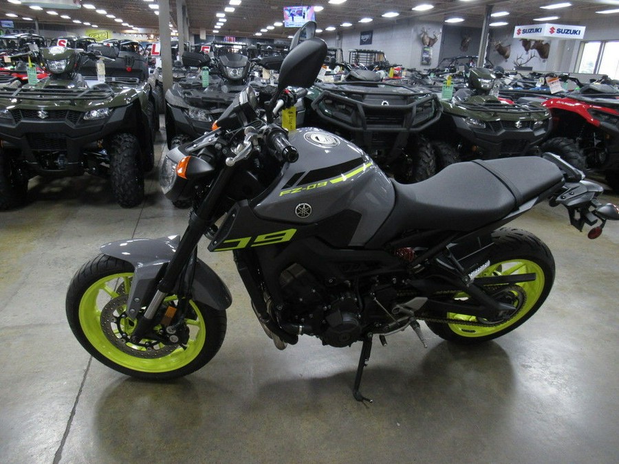 2016 Yamaha FZ-09