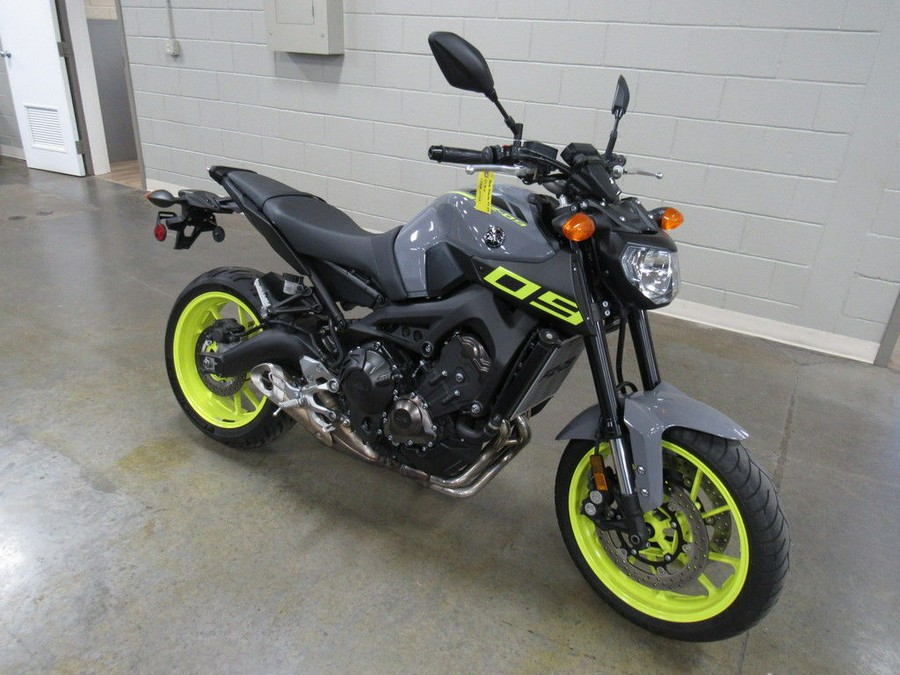 2016 Yamaha FZ-09
