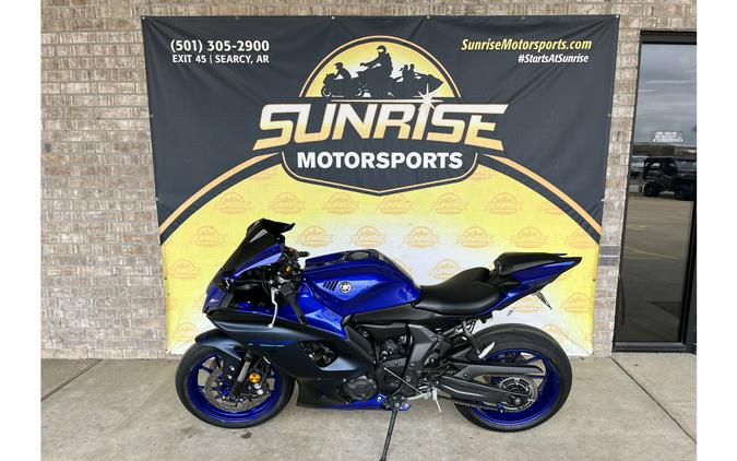 2023 YZF-R7 - Yamaha