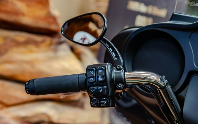 2022 Harley-Davidson Tri Glide Ultra FLHTCUTG