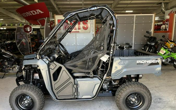 2025 Honda Pioneer 520
