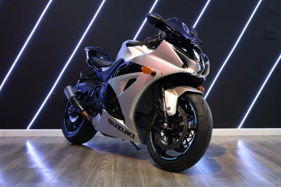 2025 SUZUKI GSX-R 1000