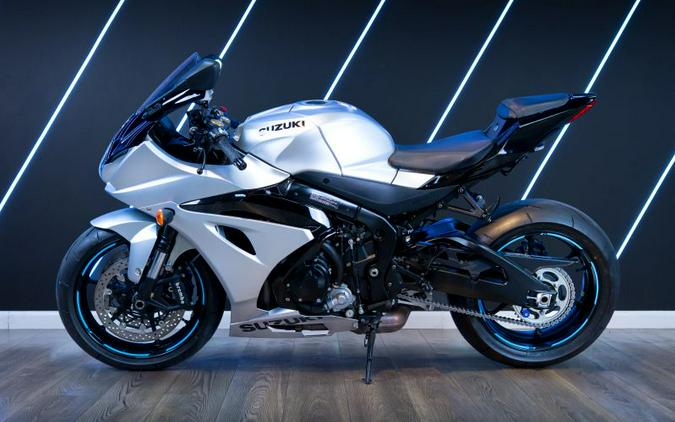 2025 SUZUKI GSX-R 1000