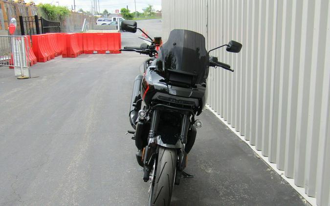 2025 Harley-Davidson® RA1250ST - Pan America® 1250 ST