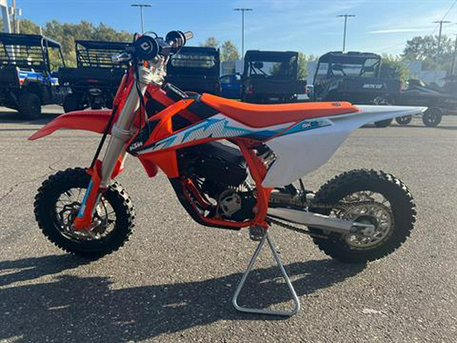 2024 KTM SX-E 3