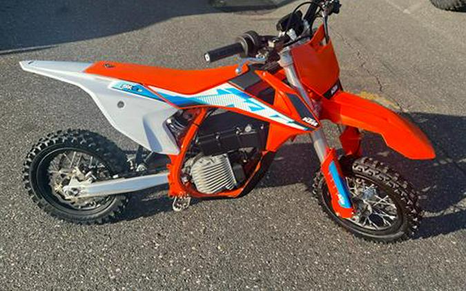 2024 KTM SX-E 3