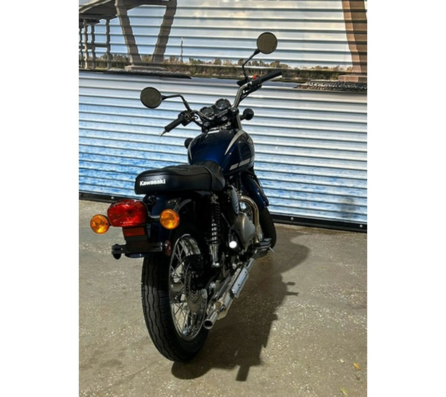 2025 Kawasaki W230 ABS