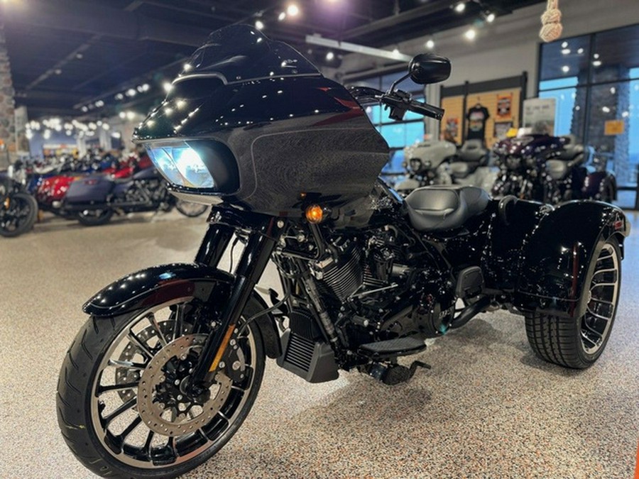 2025 Harley-Davidson FLTRT - Road Glide 3