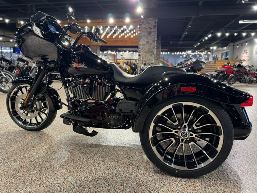 2025 Harley-Davidson FLTRT - Road Glide 3