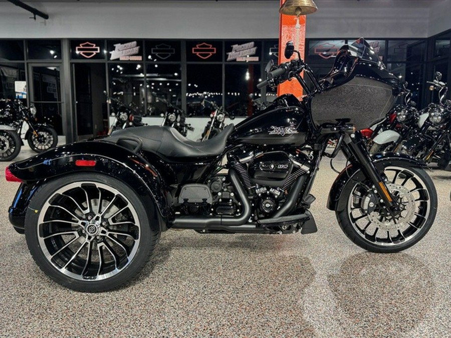 2025 Harley-Davidson FLTRT - Road Glide 3