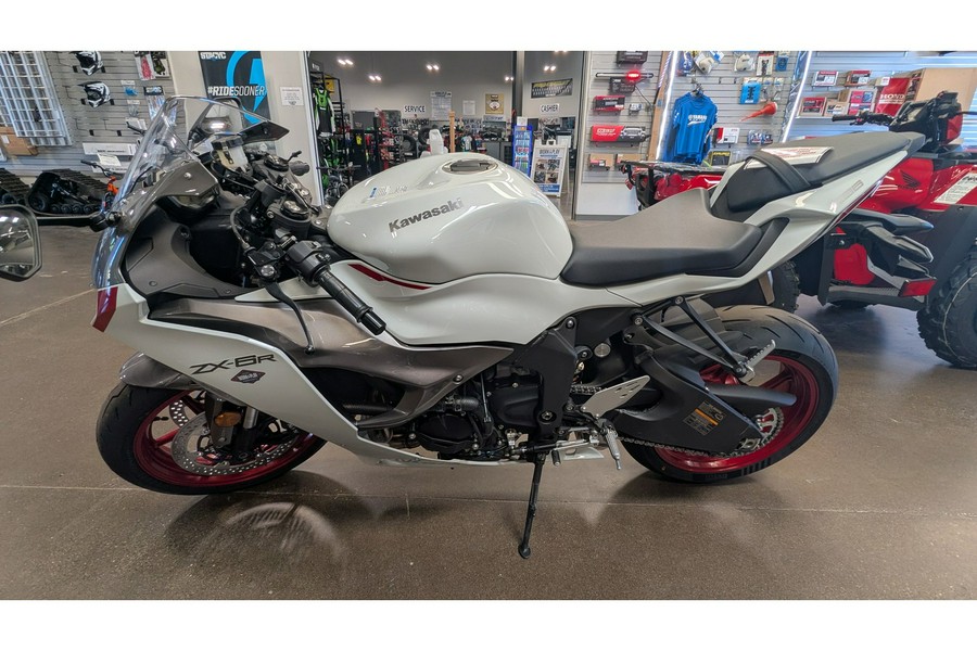2025 Kawasaki NINJA ZX-6R ABS