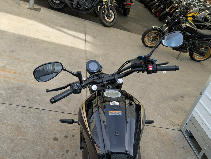 2025 Yamaha XSR700