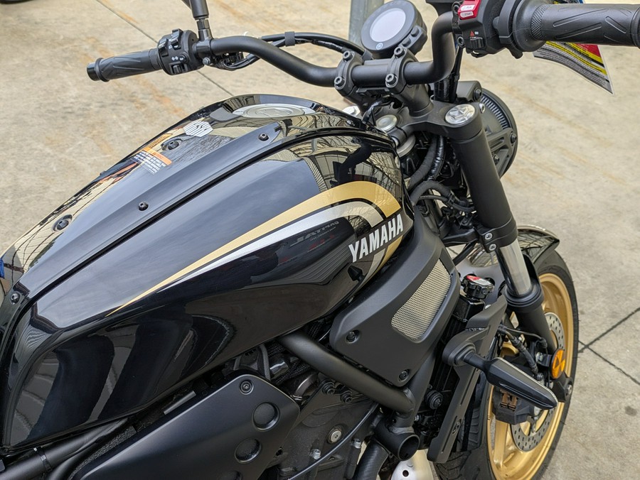 2025 Yamaha XSR700