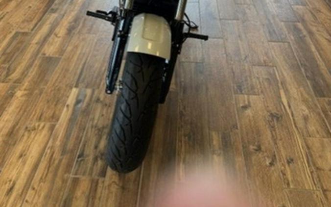 2025 Indian Scout Classic Limited +Tech Ghost White Metallic