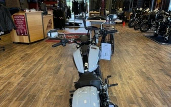 2025 Indian Scout Classic Limited +Tech Ghost White Metallic