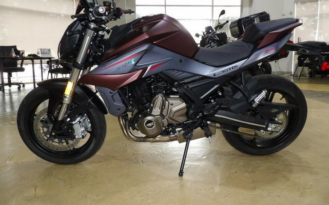 2023 QJMOTOR SRK700 (QJ700-8A)