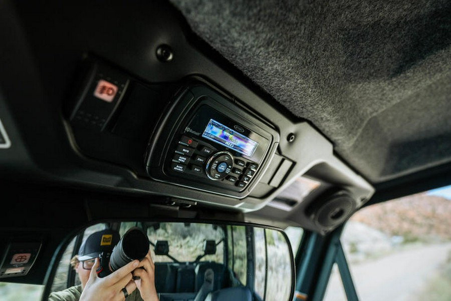 2025 Can-Am® Defender MAX Limited HD10