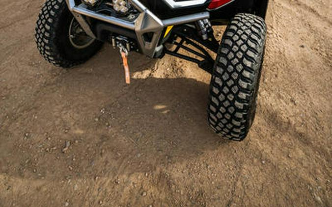 2025 Can-Am® Defender MAX Limited HD10