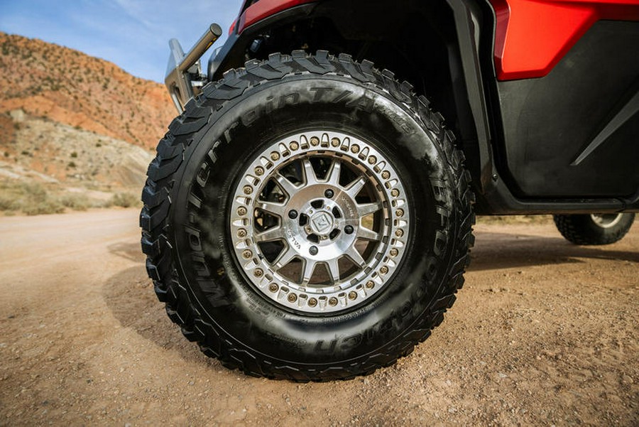 2025 Can-Am® Defender MAX Limited HD10