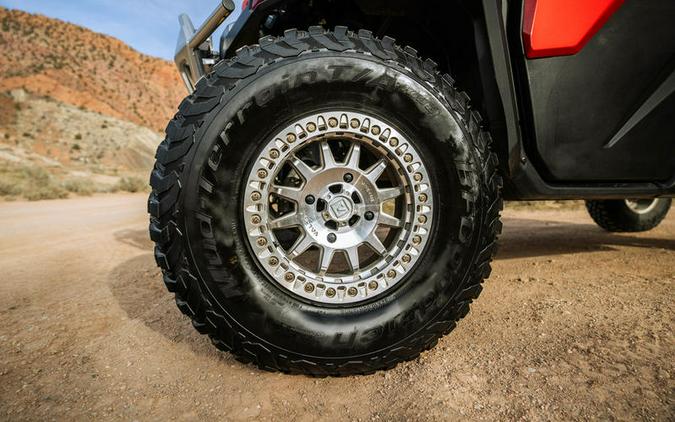 2025 Can-Am® Defender MAX Limited HD10