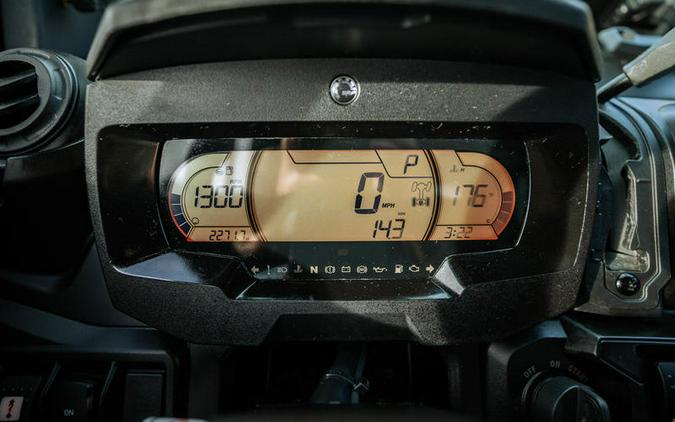 2025 Can-Am® Defender MAX Limited HD10