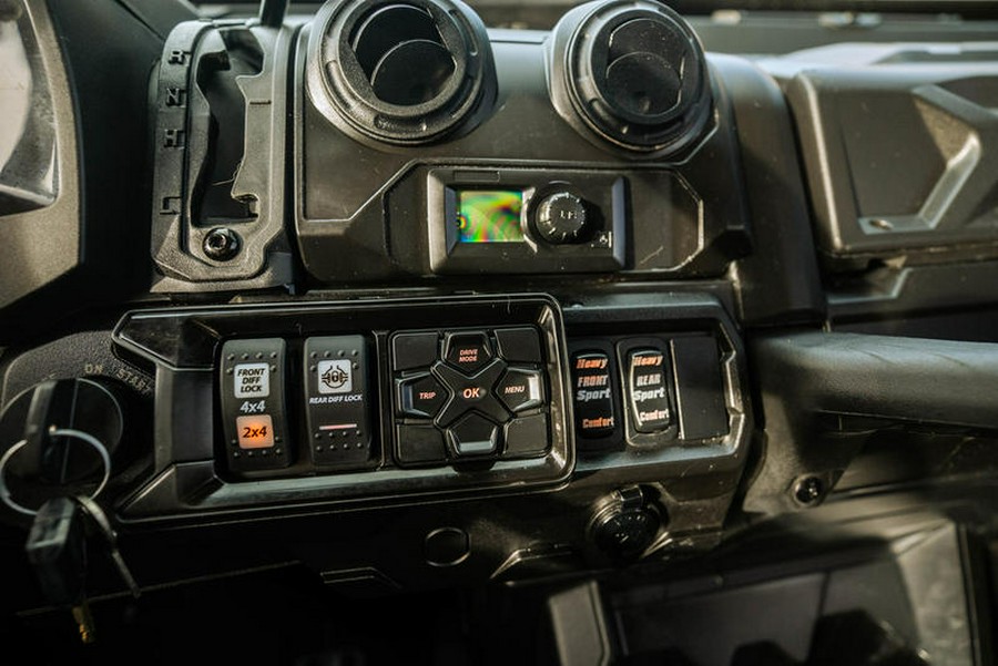 2025 Can-Am® Defender MAX Limited HD10