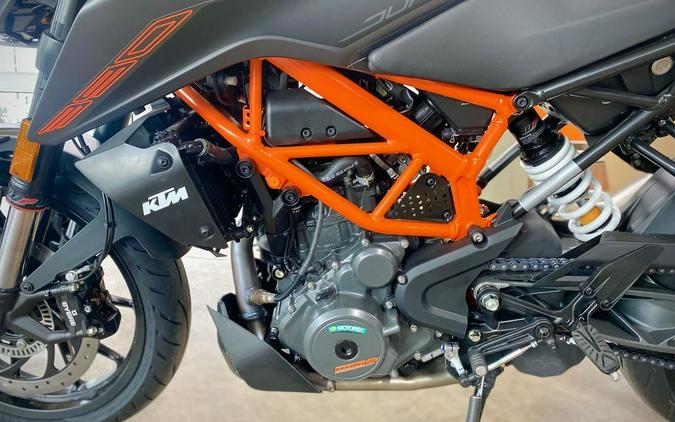 2023 KTM 390 Duke