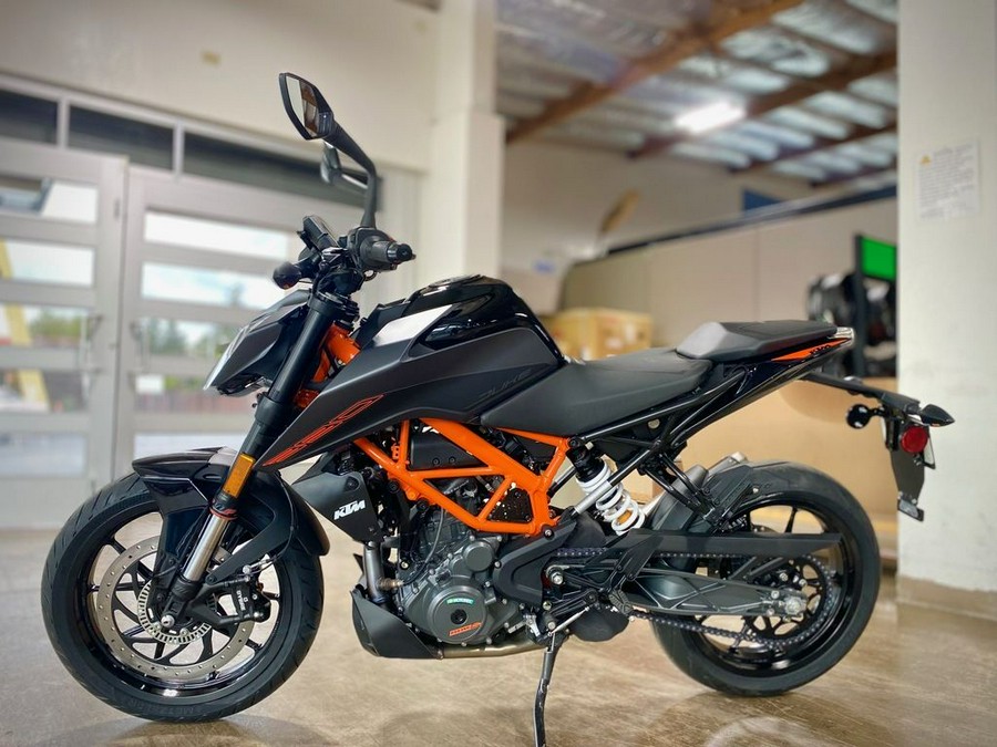 2023 KTM 390 Duke