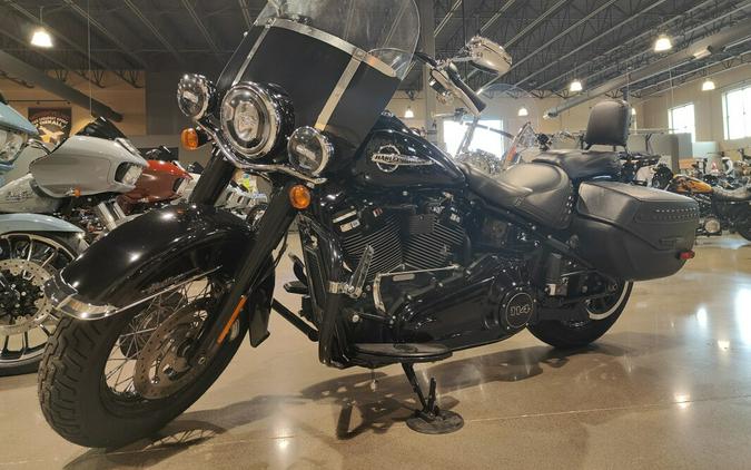 2019 Harley-Davidson Heritage Classic 114 Vivid Black