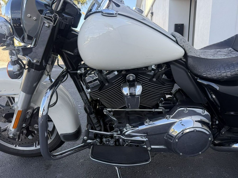 2018 Harley-Davidson® FLHP - Road King® Police