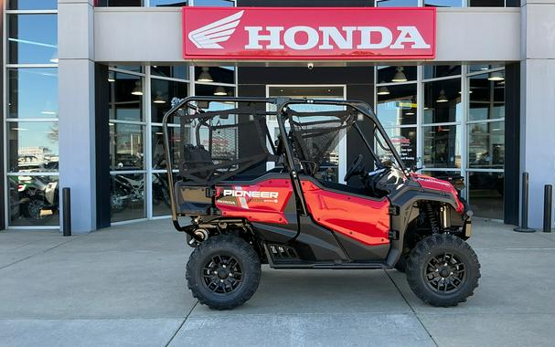 2025 Honda Pioneer 1000-5 Deluxe
