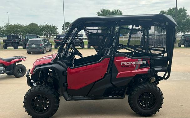 2025 Honda Pioneer 1000-5 Deluxe