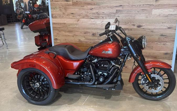 2025 Harley-Davidson Trike FLRT - Freewheeler