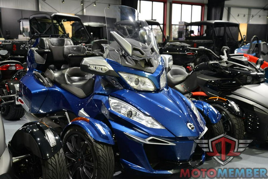 2016 Can-Am® Spyder® RT 6-Speed Semi-Automatic (SE6)