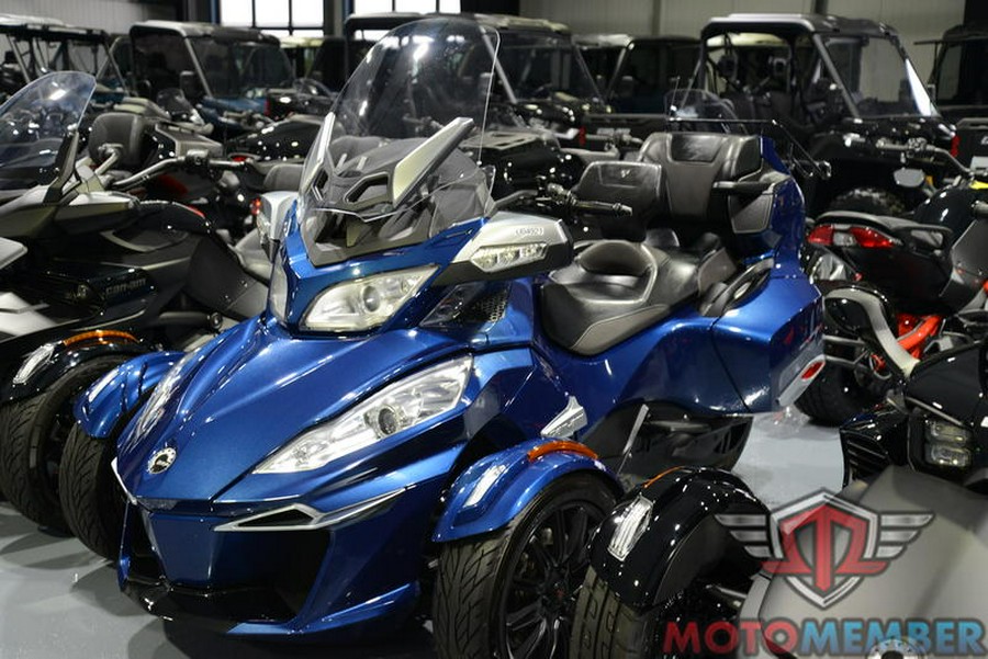 2016 Can-Am® Spyder® RT 6-Speed Semi-Automatic (SE6)