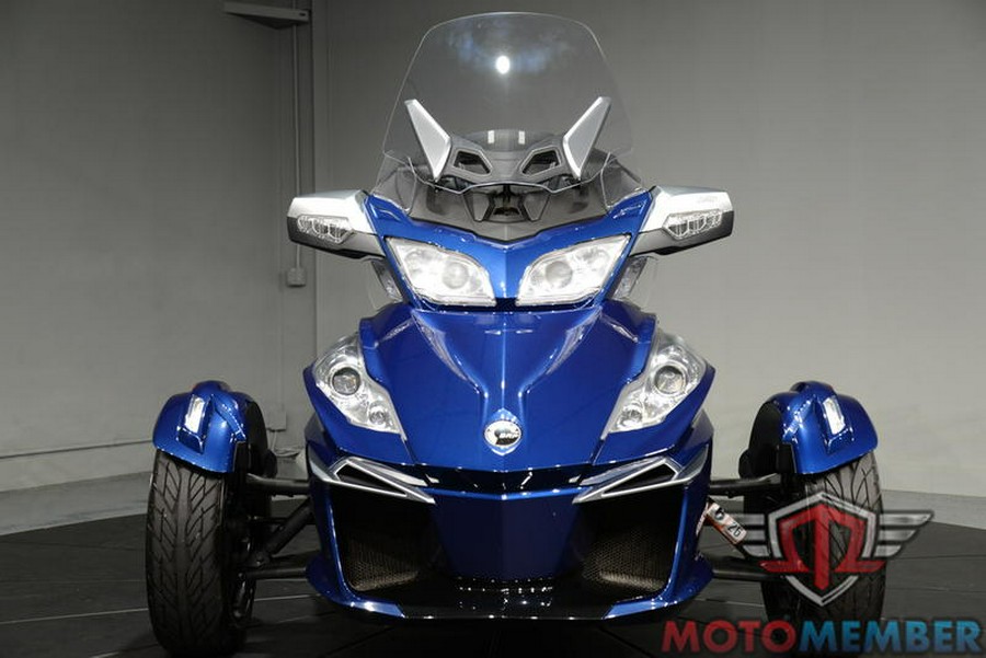 2016 Can-Am® Spyder® RT 6-Speed Semi-Automatic (SE6)