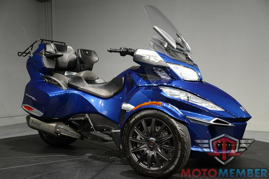 2016 Can-Am® Spyder® RT 6-Speed Semi-Automatic (SE6)