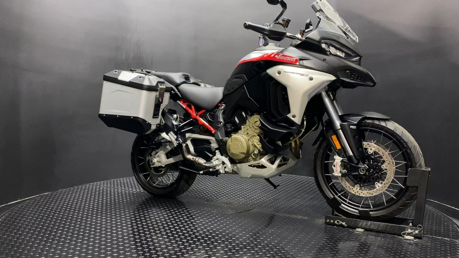 2024 Ducati Multistrada V4 Rally Travel Adventure Red