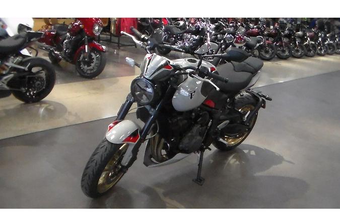 2026 Triumph Trident 800