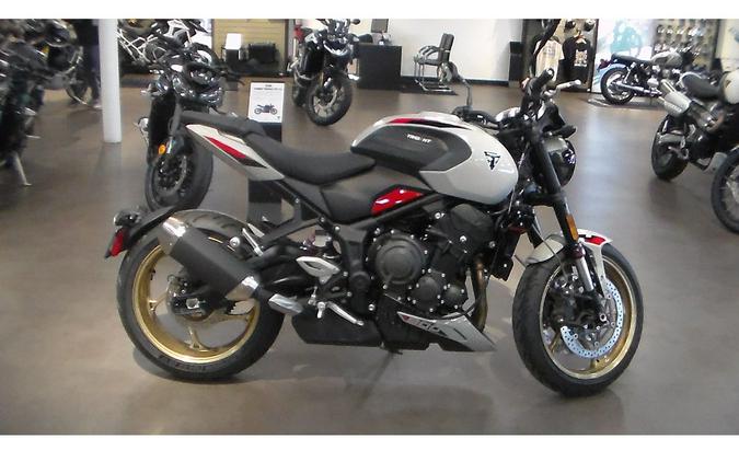 2026 Triumph Trident 800