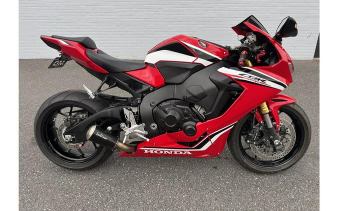 2021 CBR1000RR - Honda