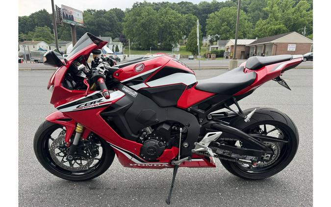 2021 CBR1000RR - Honda