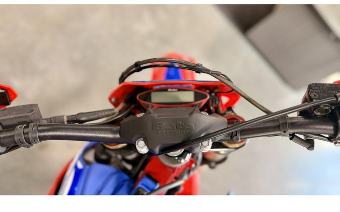 2023 350RR Race - Beta