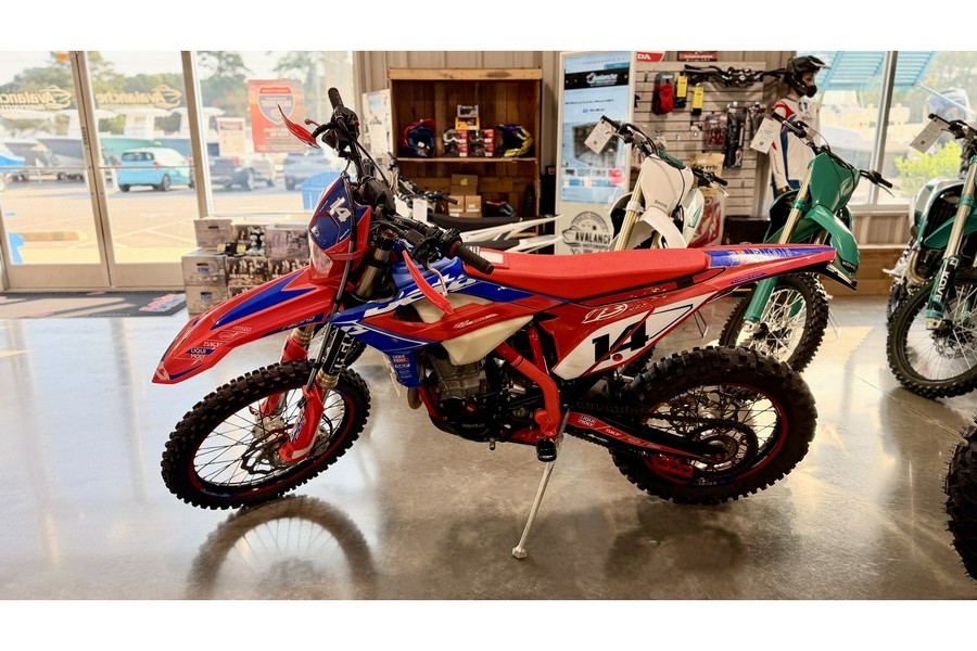 2023 350RR Race - Beta