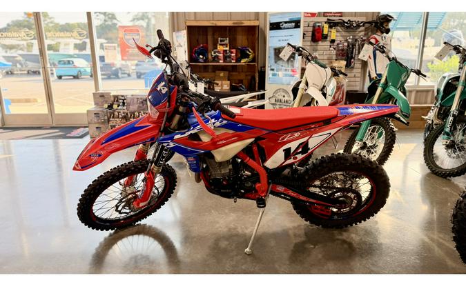 2023 350RR Race - Beta