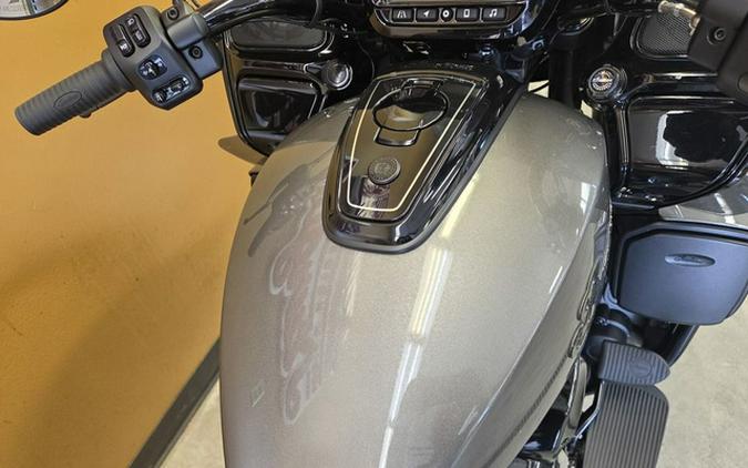 2026 Indian Pursuit Dark Horse 112 W/ Powerband Audio Black Smoke