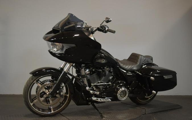 2025 Harley-Davidson Road Glide Vivid Black