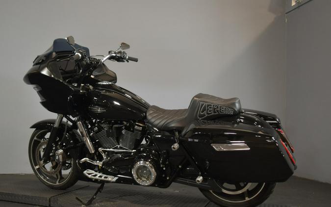 2025 Harley-Davidson Road Glide Vivid Black