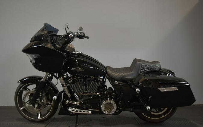 2025 Harley-Davidson Road Glide Vivid Black