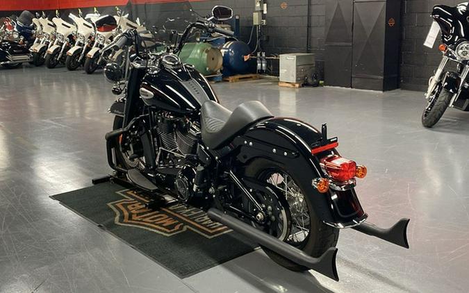 2021 Harley-Davidson FLHCS - Heritage Classic 114